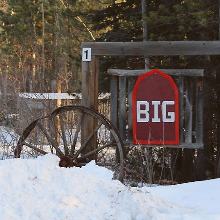 The Big Red Barn Daire Whitehorse Dış mekan fotoğraf
